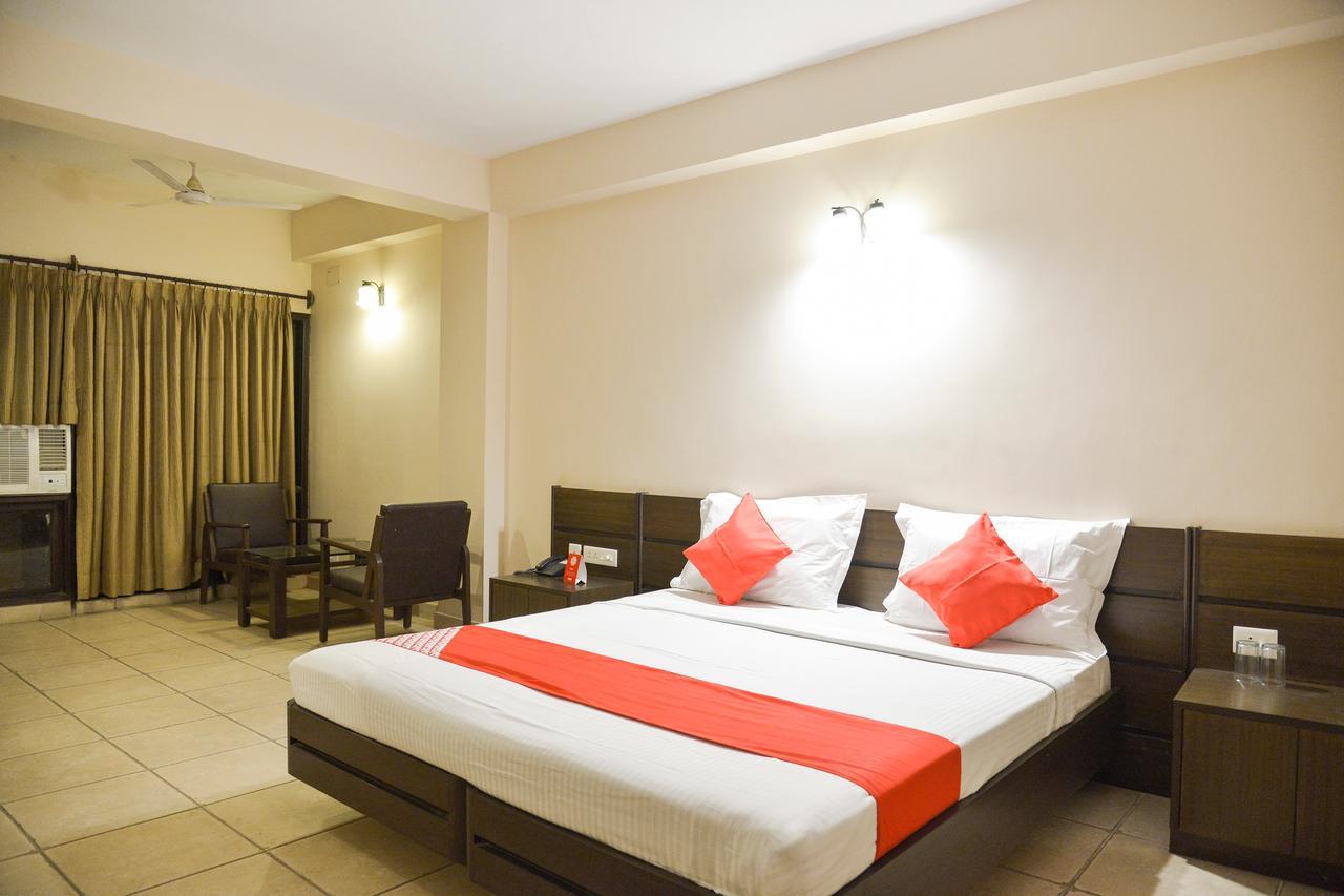 Oyo 15149 Hotel Ajoy Minar Mandarmani Exterior photo